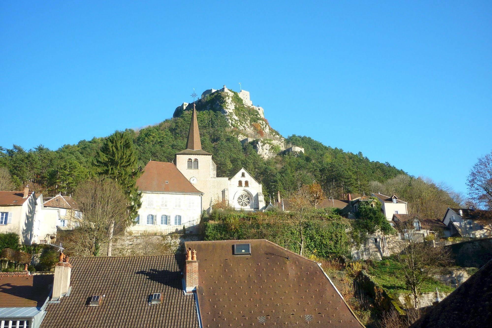 Logis Hotel Des Deux Forts Salins-les-Bains Exterior photo
